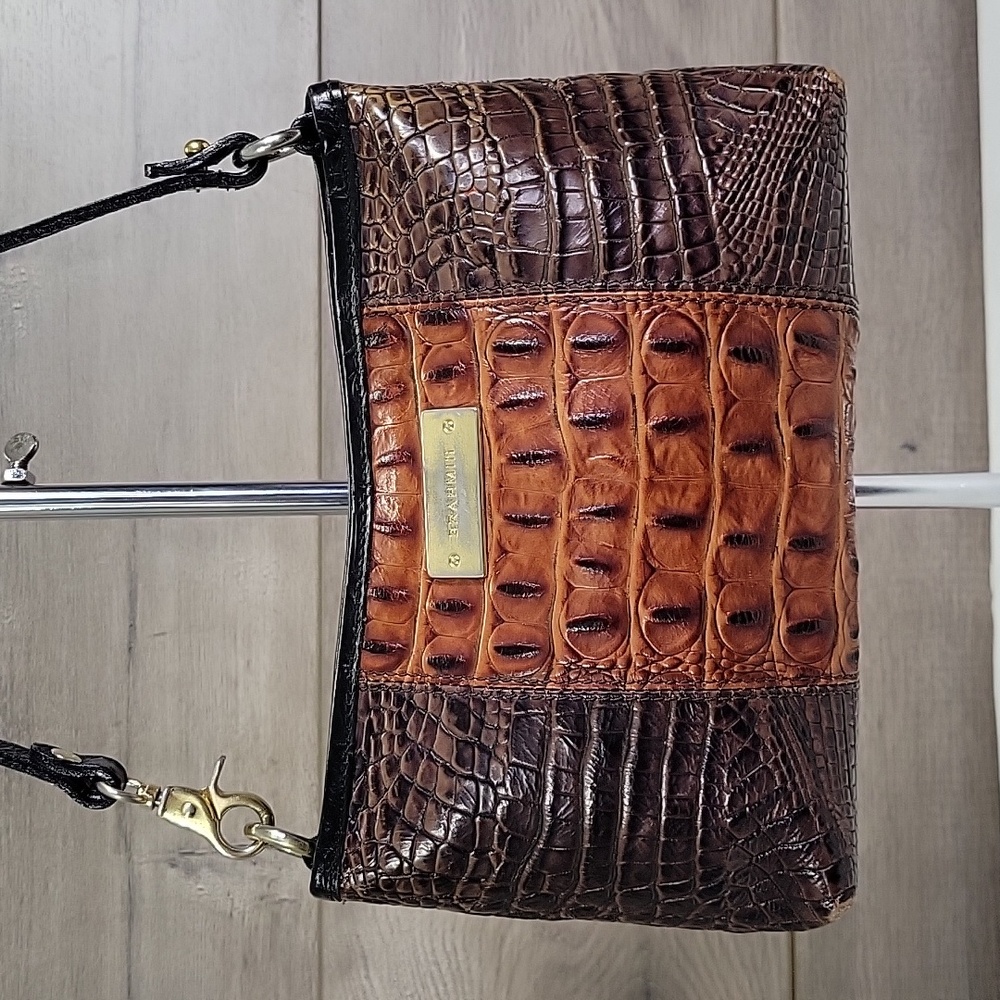 🤎🖤Brahmin Brown and Cognac Croc-Embossed Shoulder Bag🤎🖤 - Picture 2 of 12